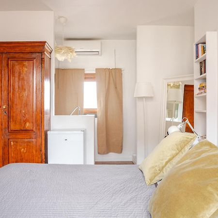 Bari Landlord 71 - Central Rooms Esterno foto