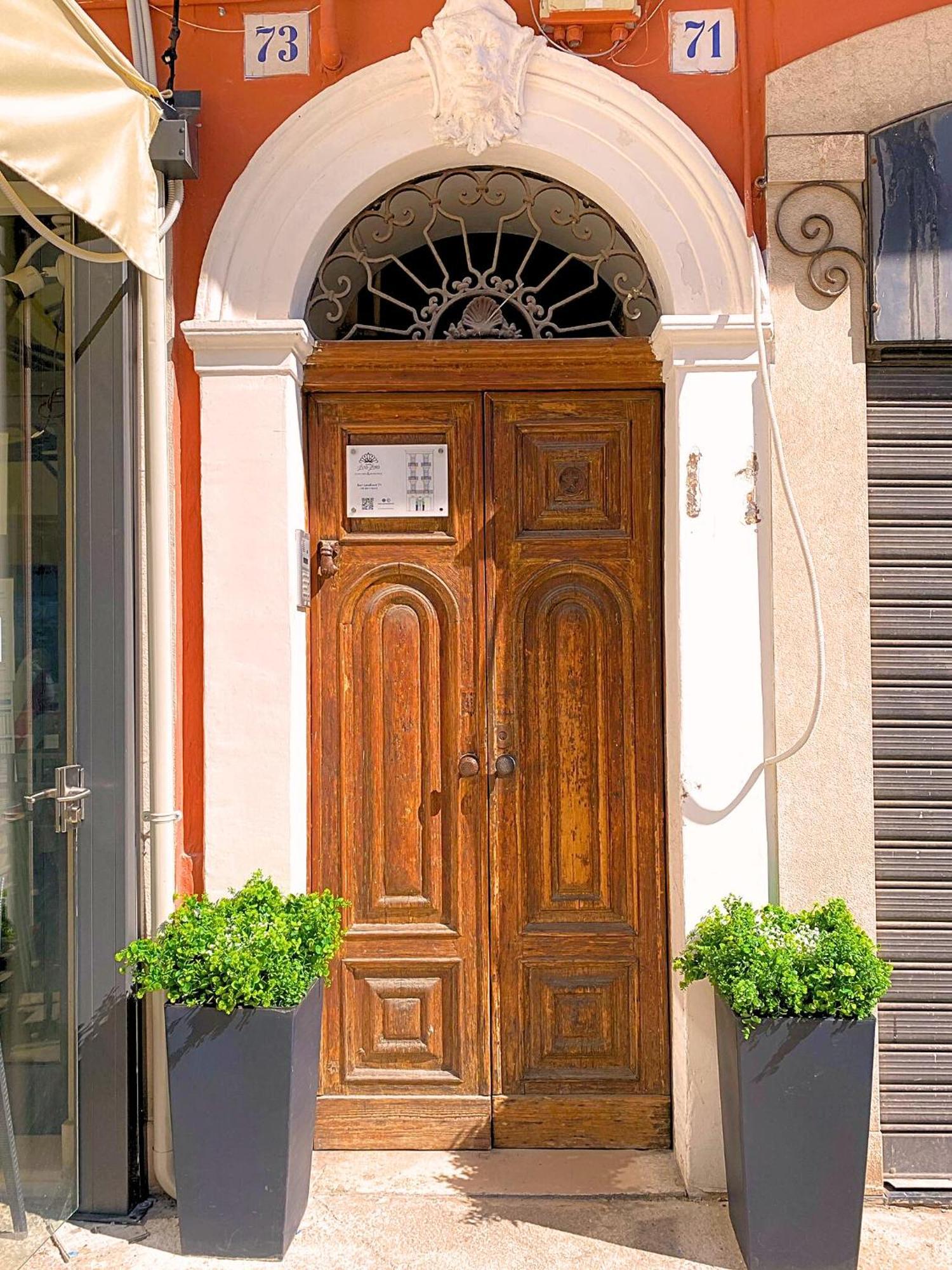 Bari Landlord 71 - Central Rooms Esterno foto