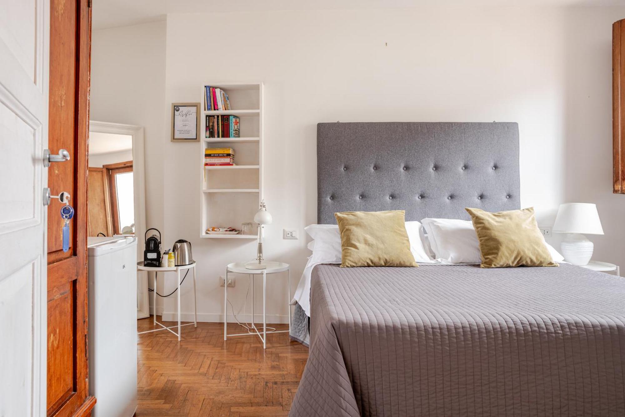Bari Landlord 71 - Central Rooms Esterno foto